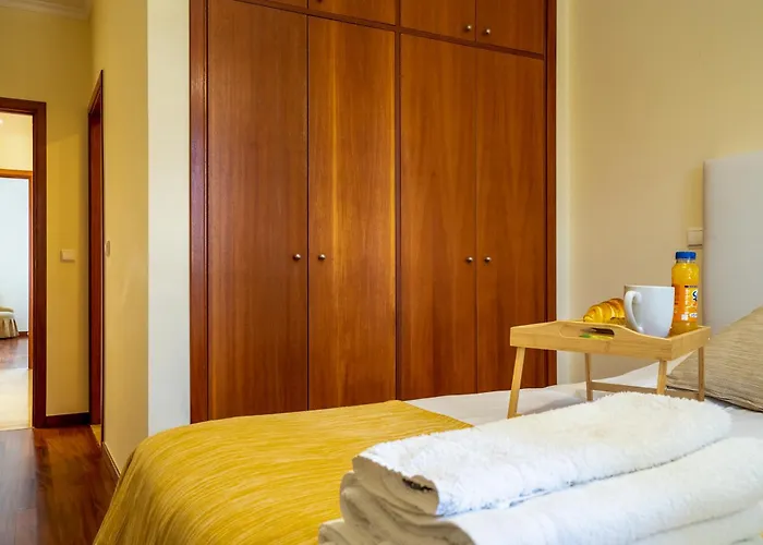 Forum Madeira Ajuda Apartment