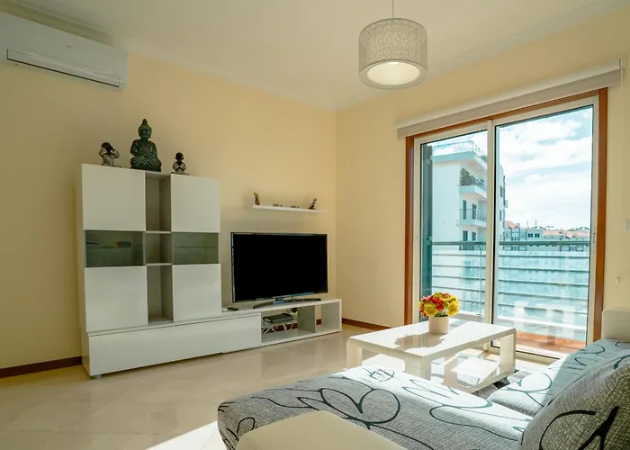 Forum Madeira Ajuda Apartment